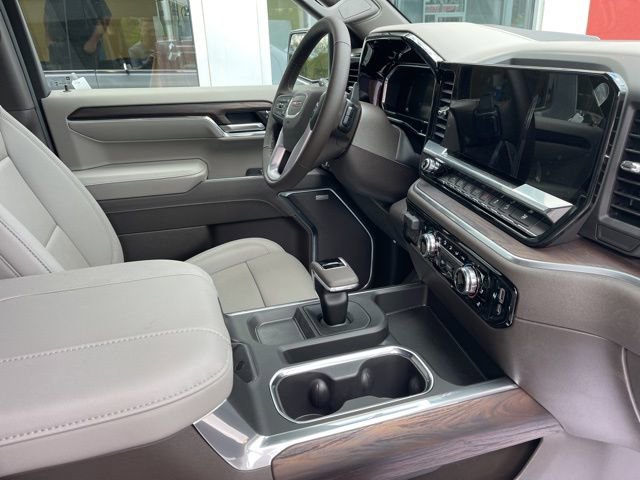 2026 GMC Sierra 1500 SLT - Photo 12
