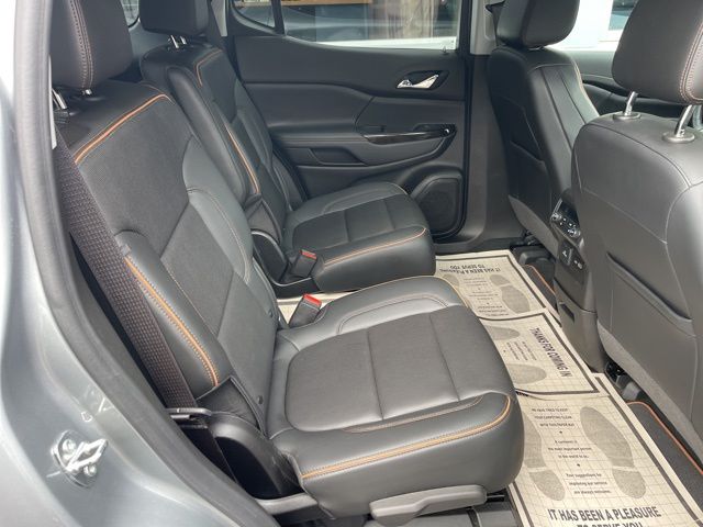 2023 GMC Acadia AT4 - Photo 10