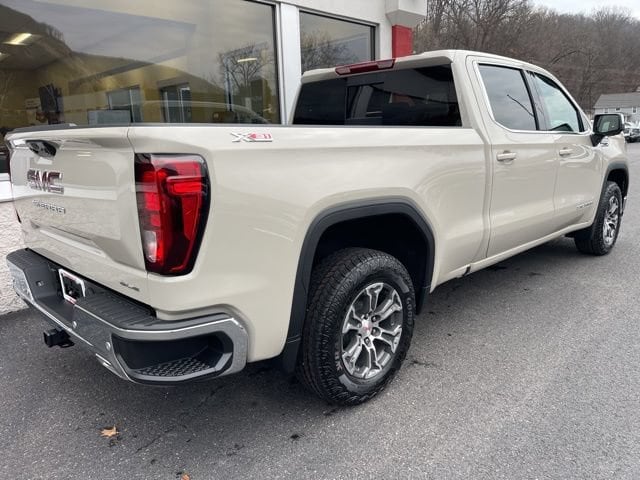 2026 GMC Sierra 1500 SLE - Photo 8