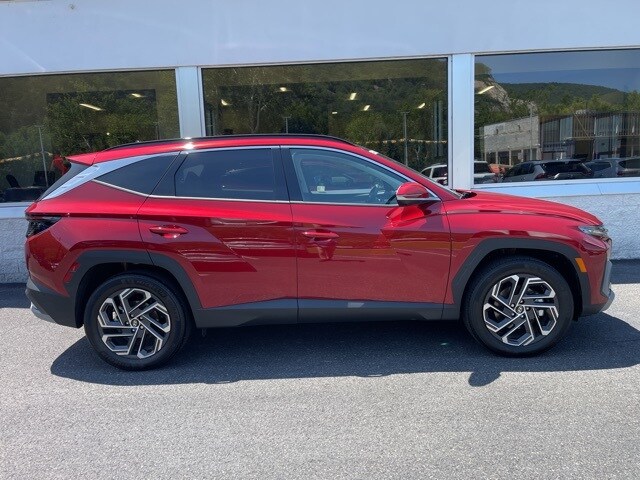 2025 Hyundai Tucson Hybrid Limited photo 4