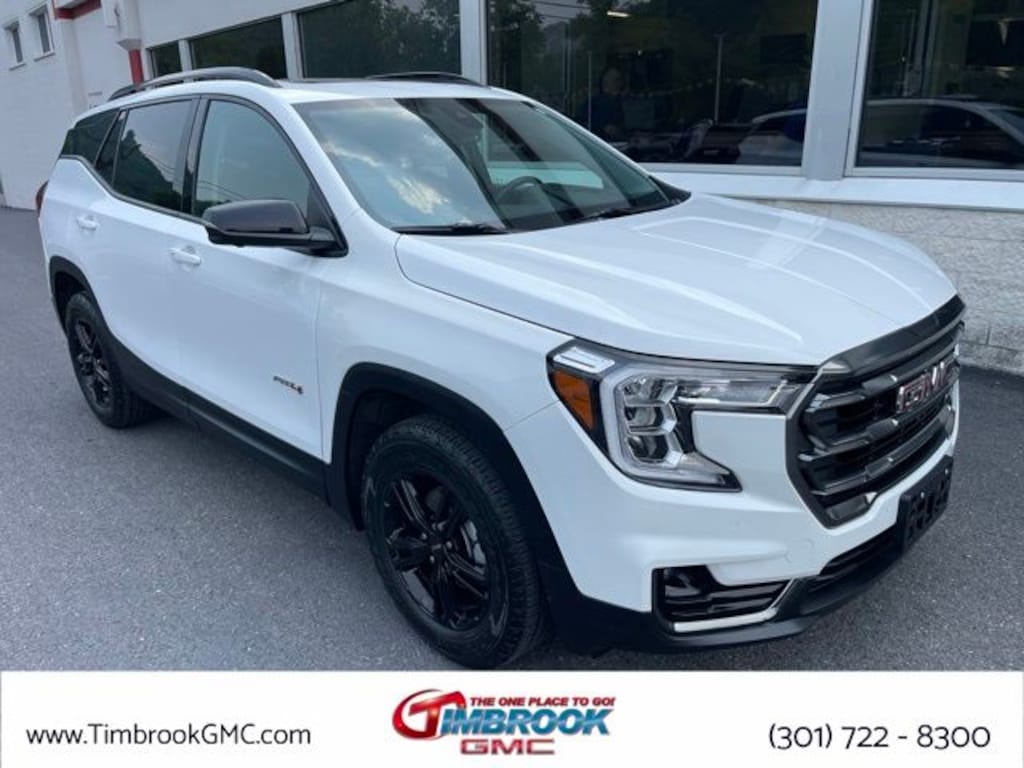 Used 2024 GMC Terrain AT4 SUV