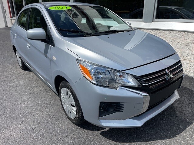 2024 Mitsubishi Mirage G4 photo 2