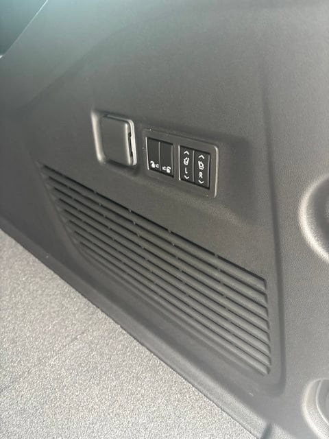 2026 GMC Yukon XL Elevation - Photo 15