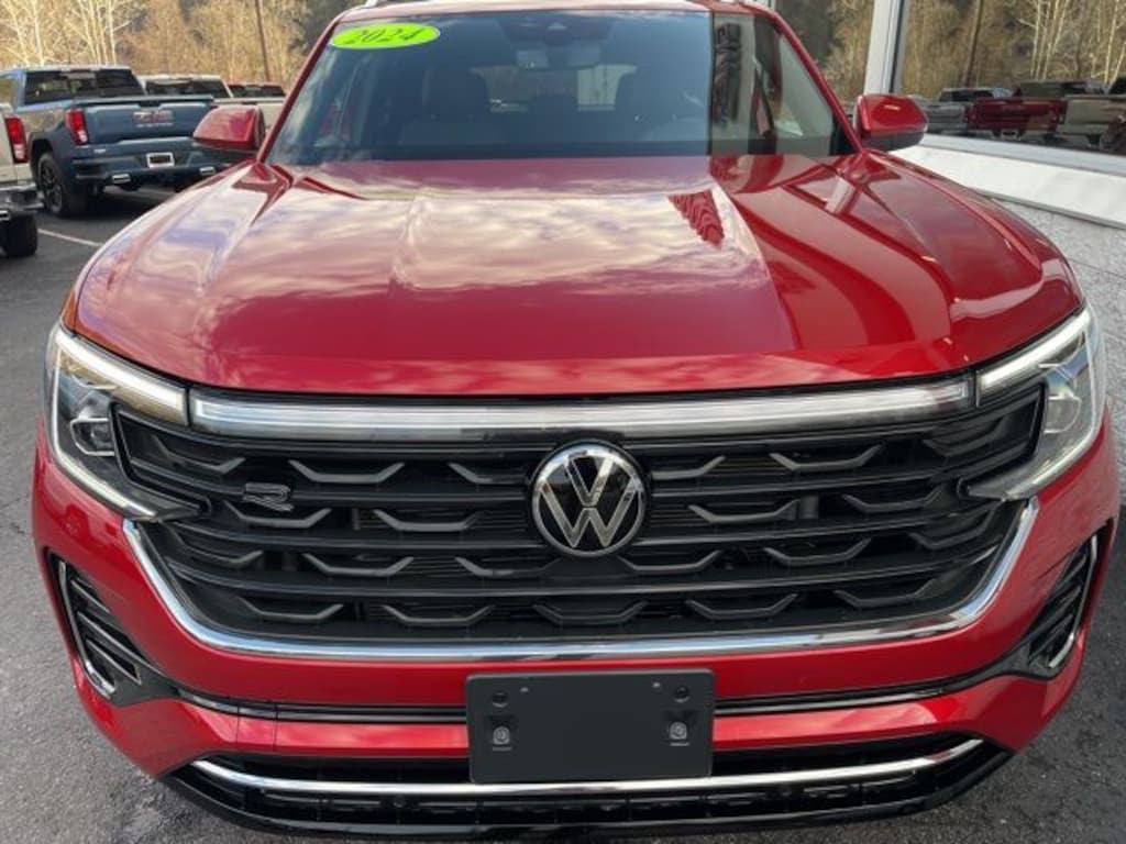 Used 2024 Volkswagen Atlas Cross Sport 2.0T SEL R-Line SUV