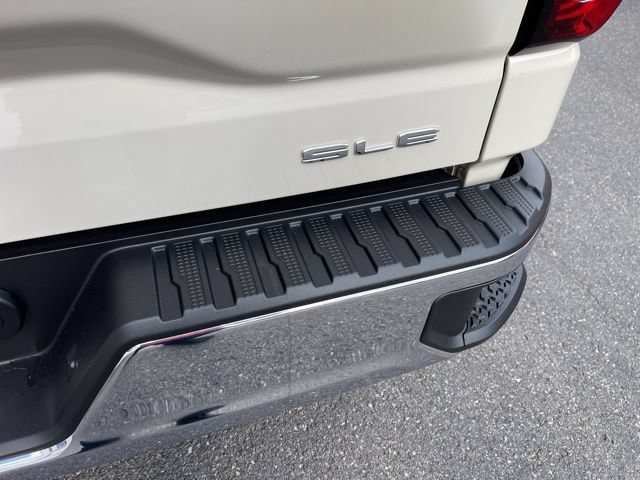 2026 GMC Sierra 1500 SLE - Photo 12