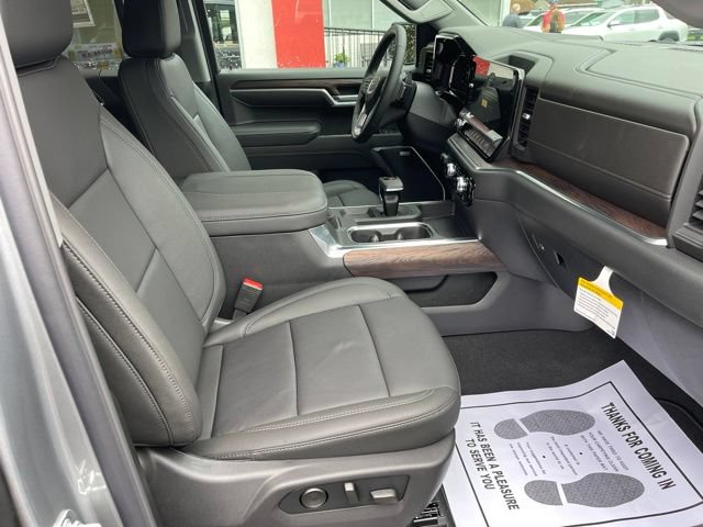 2026 GMC Sierra 1500 SLT - Photo 8