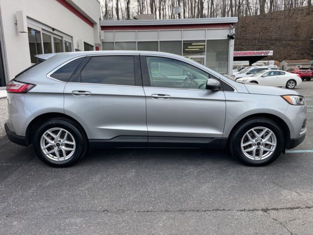 Used 2024 Ford Edge SEL SUV