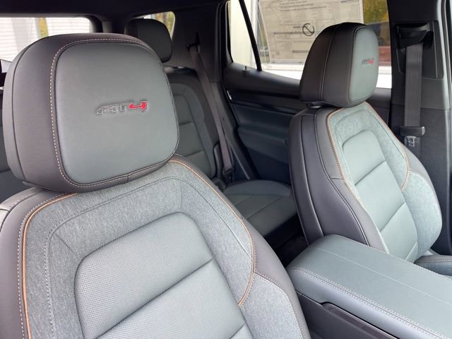 2026 GMC Terrain AT4 - Photo 9