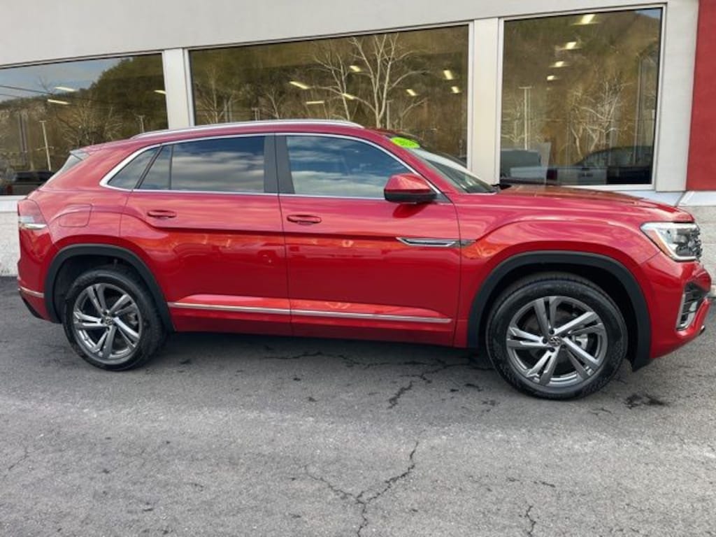 Used 2024 Volkswagen Atlas Cross Sport 2.0T SEL R-Line SUV