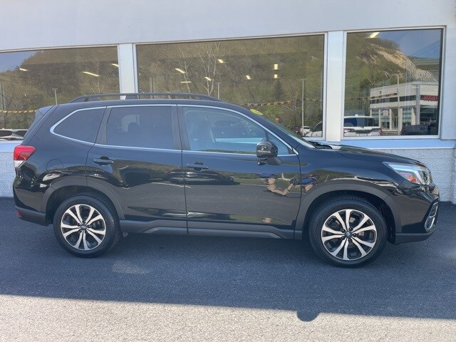 2020 Subaru Forester Limited photo 4