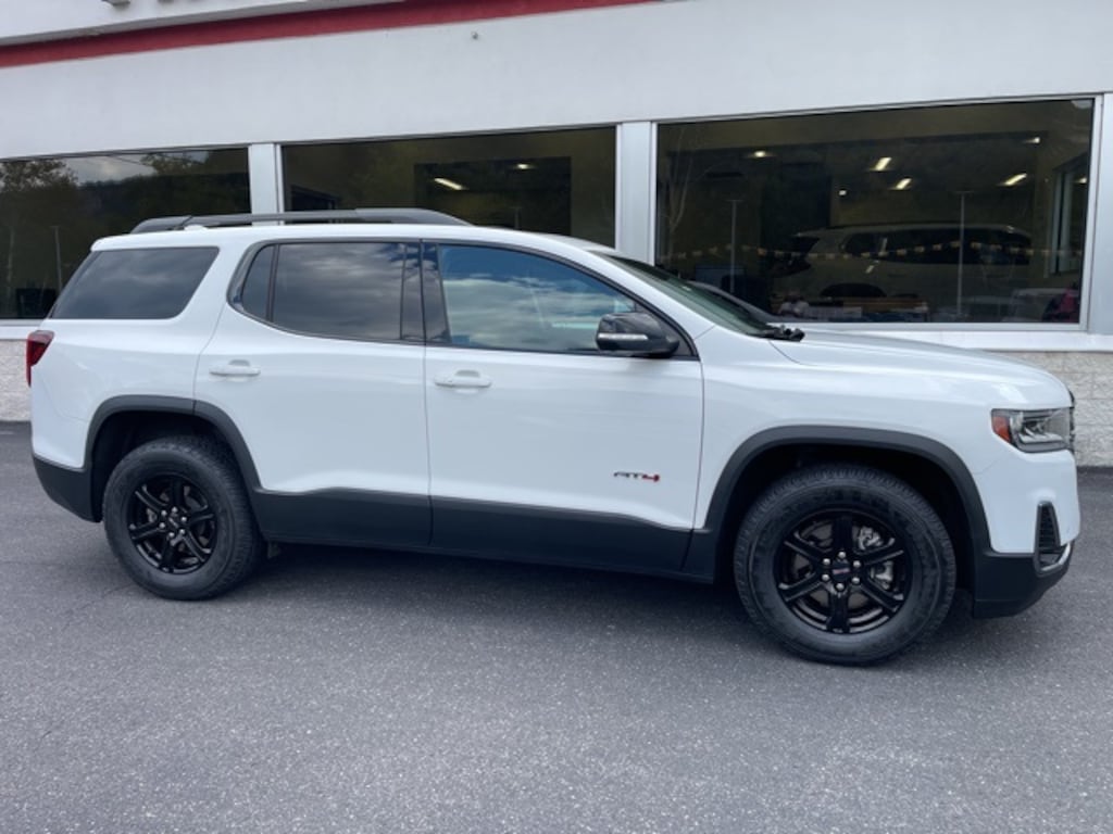 Used 2023 GMC Acadia AT4 SUV