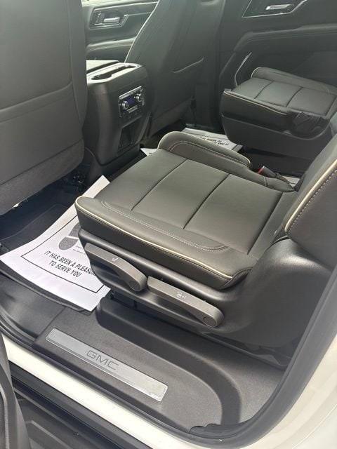 2026 GMC Yukon XL Elevation - Photo 19