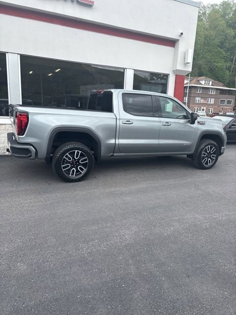 2026 GMC Sierra 1500 AT4 - Photo 10