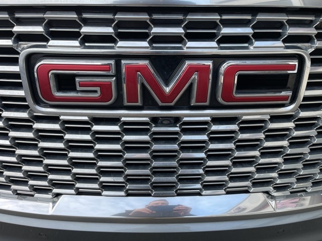 Used 2023 GMC Yukon XL Denali with VIN 1GKS2JKL5PR308338 for sale in Cumberland, MD