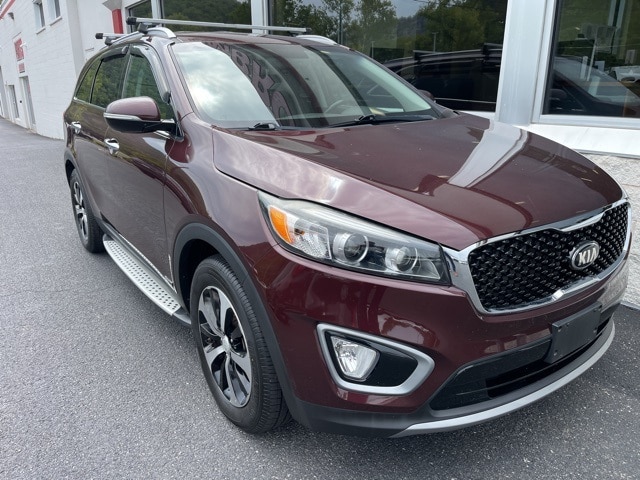 Used 2017 Kia Sorento EX with VIN 5XYPHDA10HG254108 for sale in Cumberland, MD