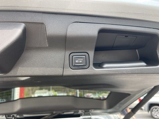 2023 GMC Acadia AT4 - Photo 17