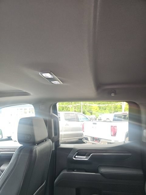 2026 GMC Sierra 1500 SLT - Photo 15