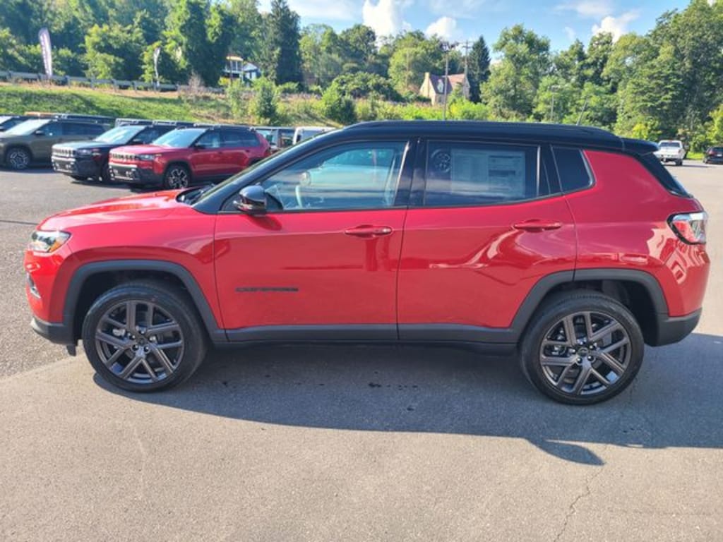 New 2026 Jeep Compass LIMITED ALTITUDE 4X4 Sport Utility