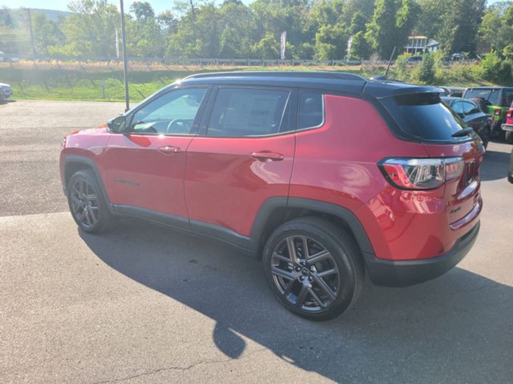 New 2026 Jeep Compass LIMITED ALTITUDE 4X4 Sport Utility