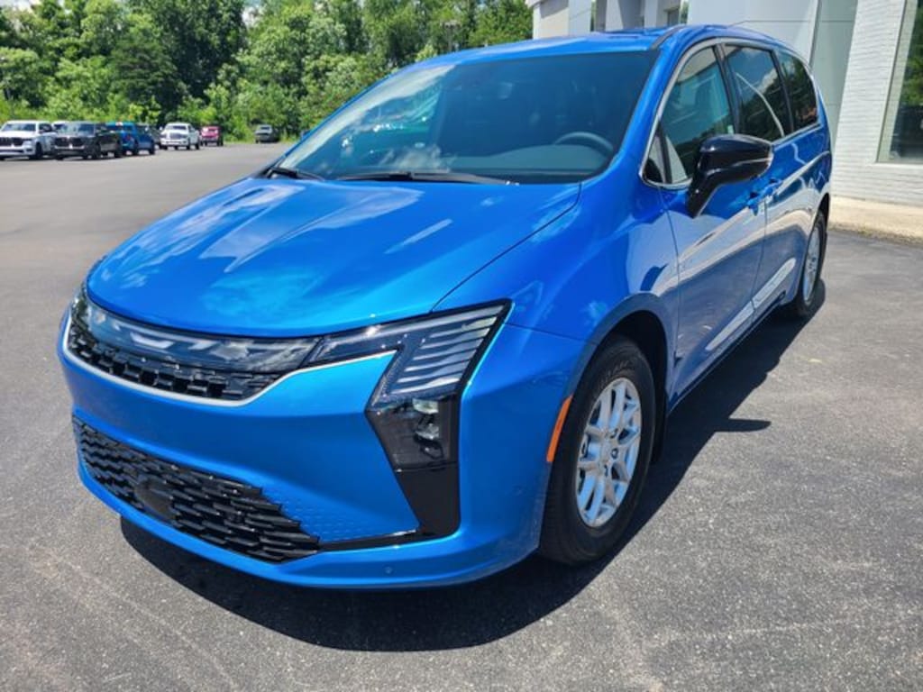 New 2027 Chrysler Pacifica SELECT Passenger Van