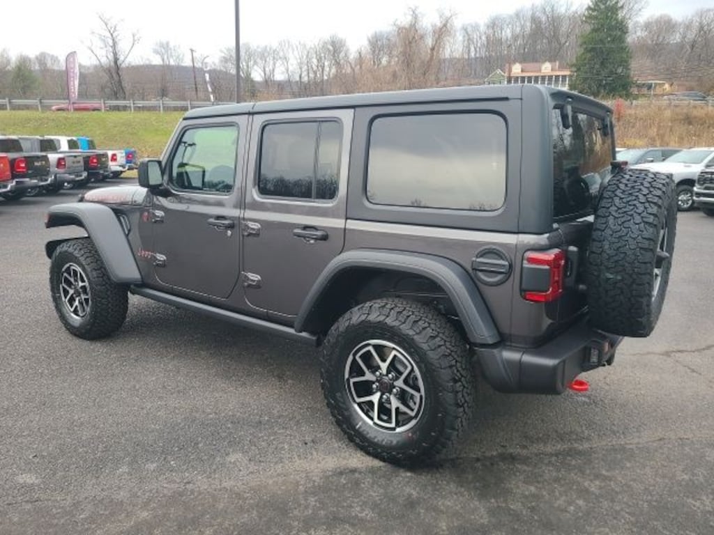 New 2026 Jeep Wrangler 4-DOOR RUBICON Sport Utility