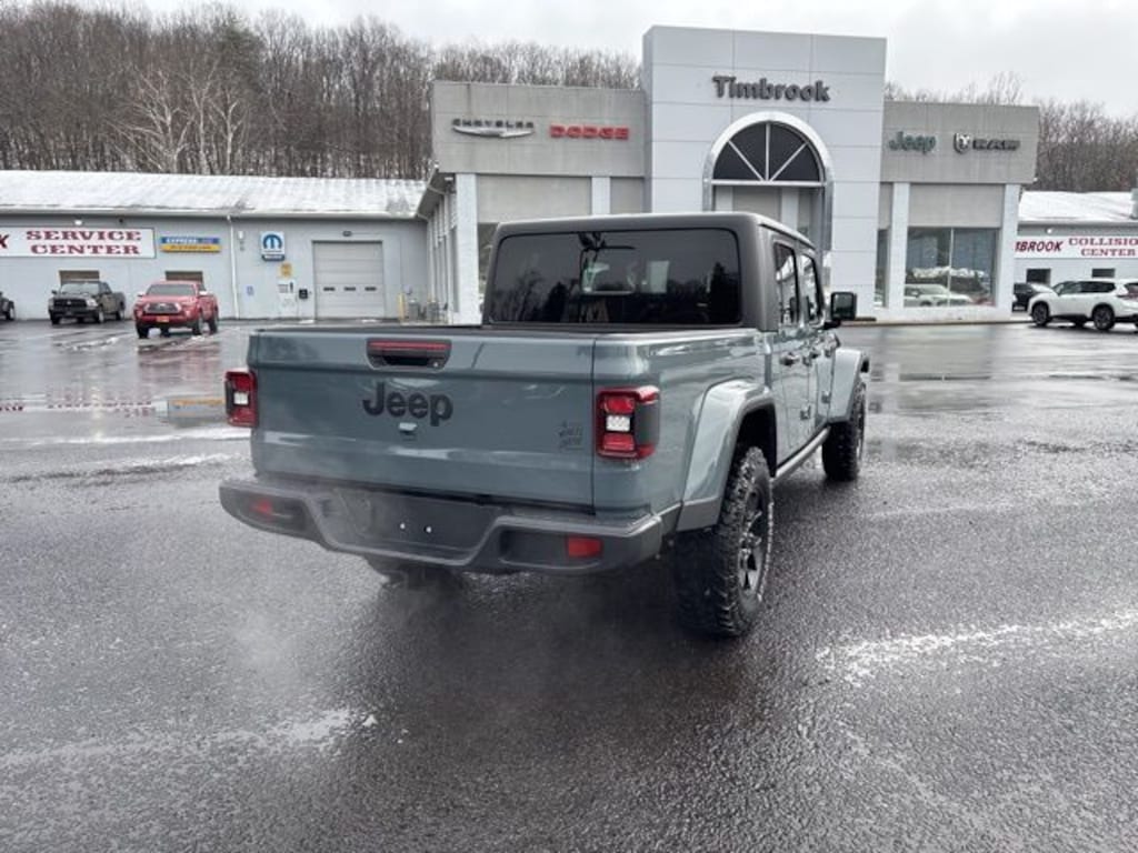 New 2026 Jeep Gladiator WILLYS 4X4 Pickup