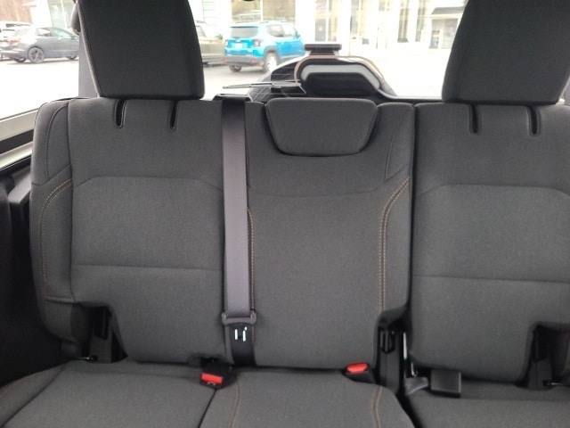 2025 Jeep Wrangler 4-Door Sahara - Photo 21
