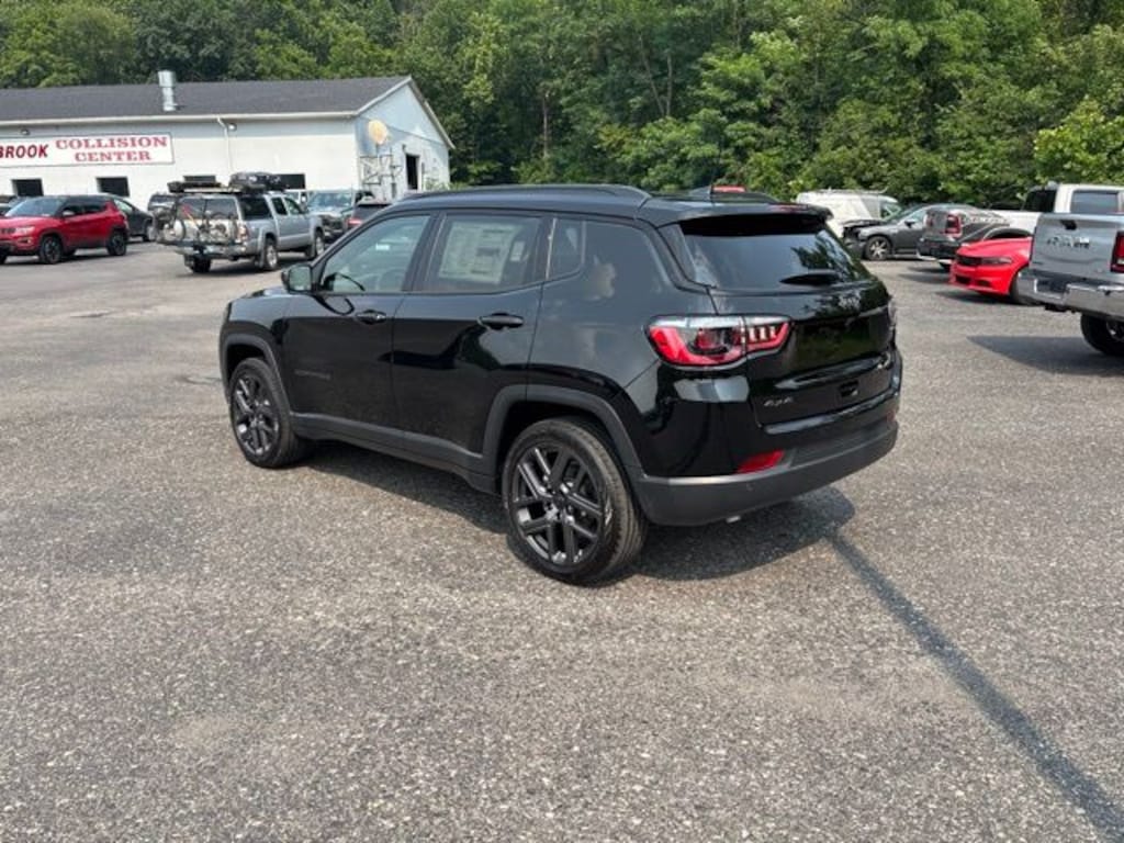 New 2026 Jeep Compass LIMITED ALTITUDE 4X4 Sport Utility