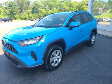 2020 Toyota RAV4 LE SUV