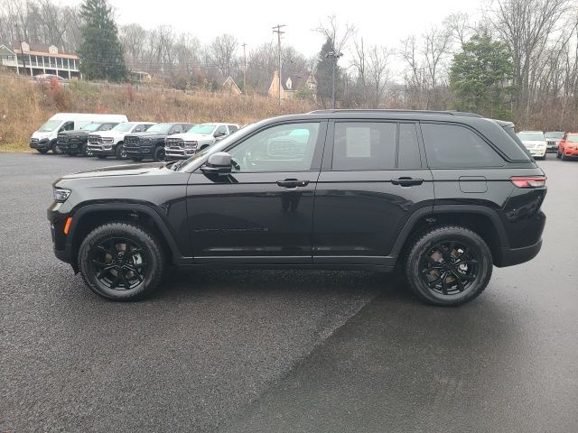 2024 Jeep Grand Cherokee Altitude X photo 2