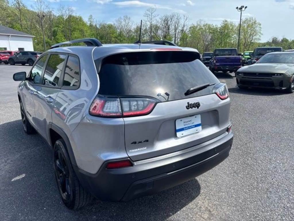 Used 2021 Jeep Cherokee Latitude Plus SUV