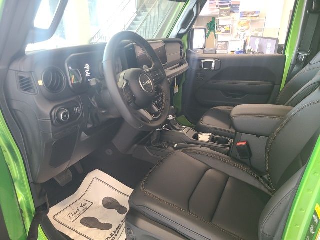 2025 Jeep Wrangler 4-Door Rubicon 392 Final Edition - Photo 11