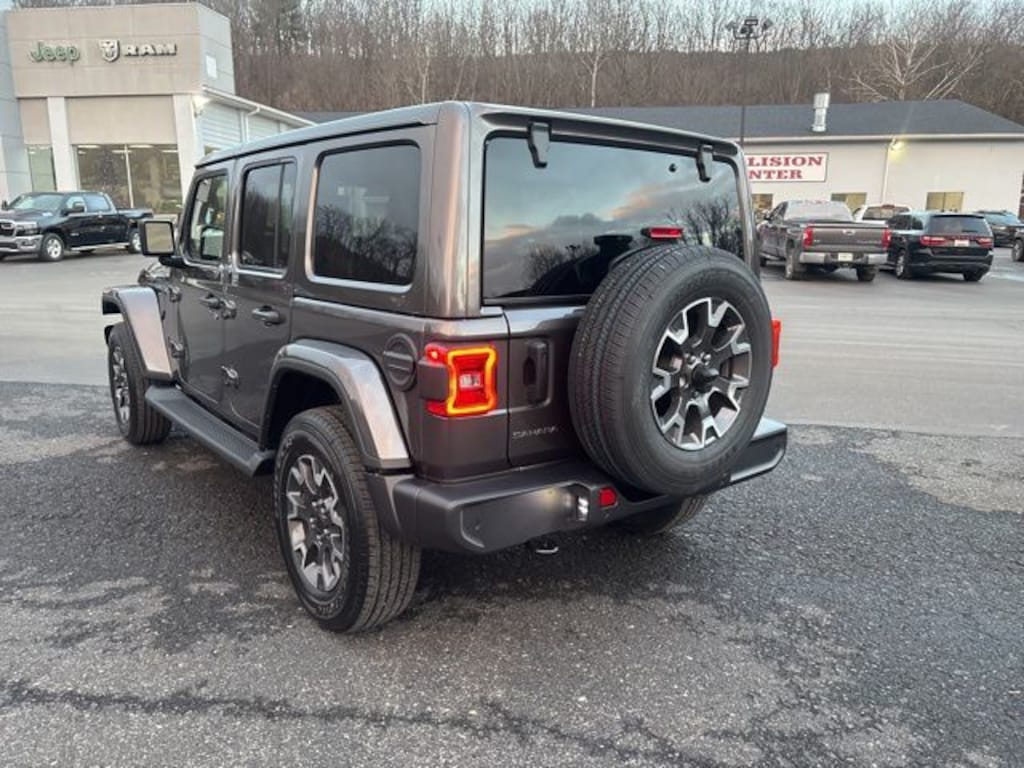 New 2026 Jeep Wrangler 4-DOOR SAHARA Sport Utility