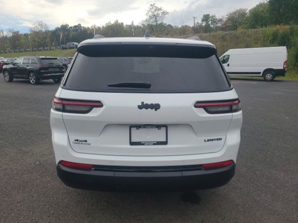New 2025 Jeep Grand Cherokee L LIMITED 4X4 Sport Utility