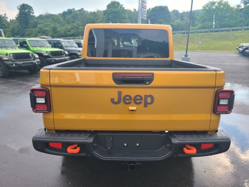New 2026 Jeep Gladiator MOJAVE X 4X4 Pickup