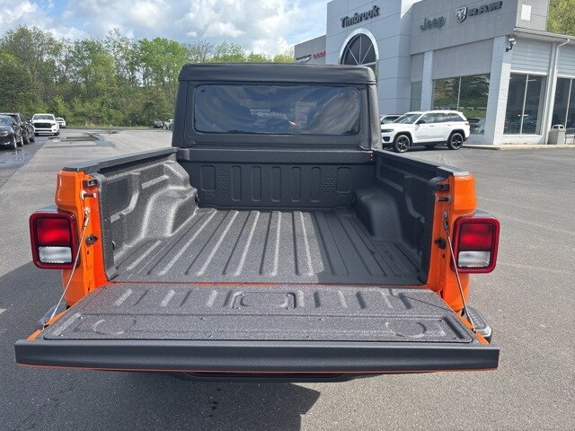 2025 Jeep Gladiator Sport S photo 4
