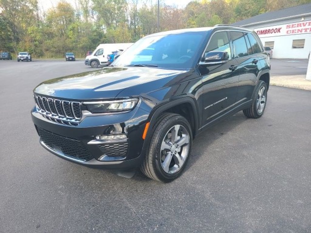 New 2025 Jeep Grand Cherokee LIMITED 4X4 Sport Utility