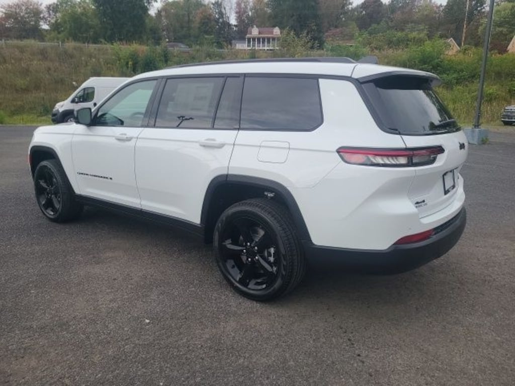 New 2025 Jeep Grand Cherokee L LIMITED 4X4 Sport Utility