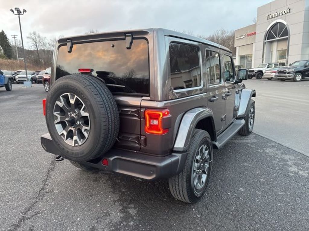 New 2026 Jeep Wrangler 4-DOOR SAHARA Sport Utility