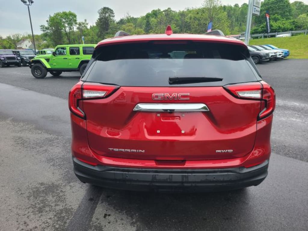 Certified 2024 GMC Terrain SLE SUV