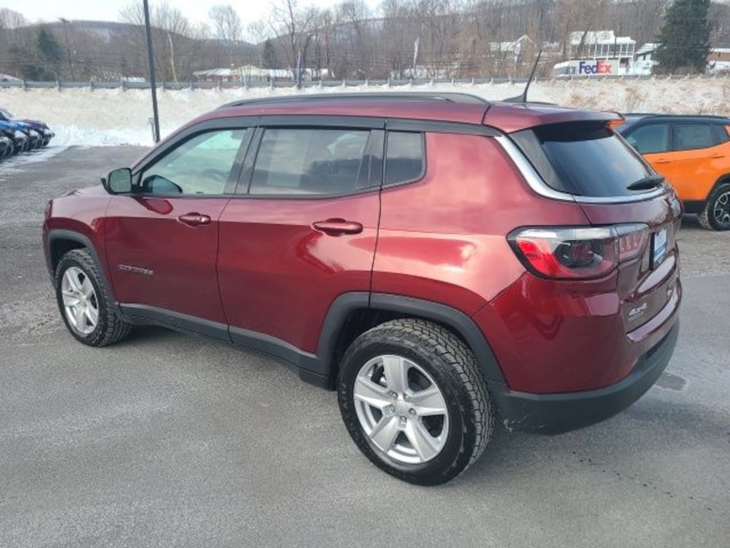 Used 2022 Jeep Compass Latitude SUV