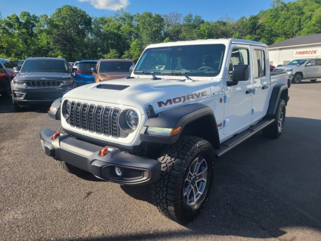 New 2026 Jeep Gladiator MOJAVE 4X4 Pickup