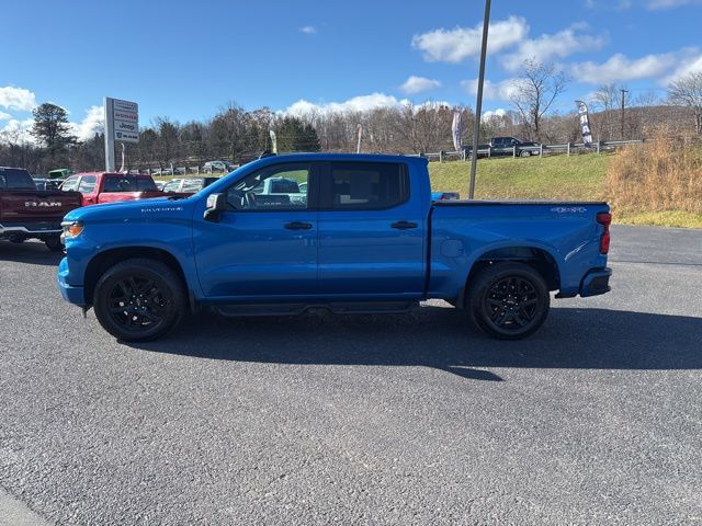 2024 Chevrolet Silverado 1500 Custom photo 2