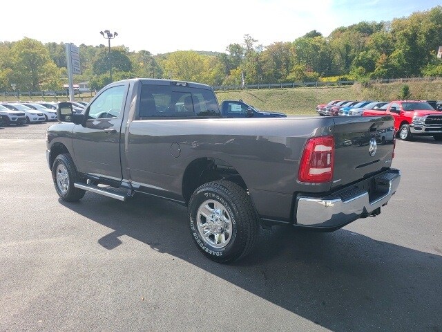 2024 Ram 2500 Tradesman photo 3