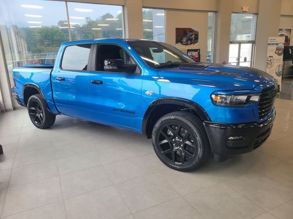 New 2026 Ram 1500 LARAMIE CREW CAB 4X4 5'7 BOX Pickup