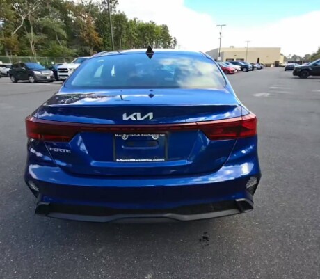 2024 Kia Forte LXS photo 2