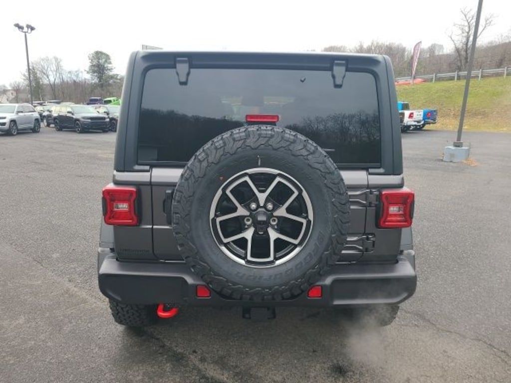 New 2026 Jeep Wrangler 4-DOOR RUBICON Sport Utility