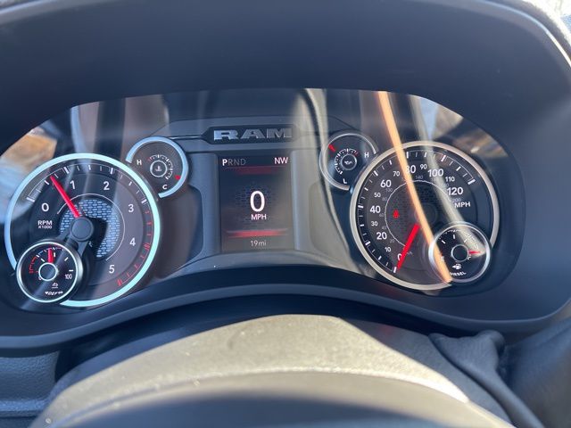 2026 RAM 3500 Tradesman - Photo 12