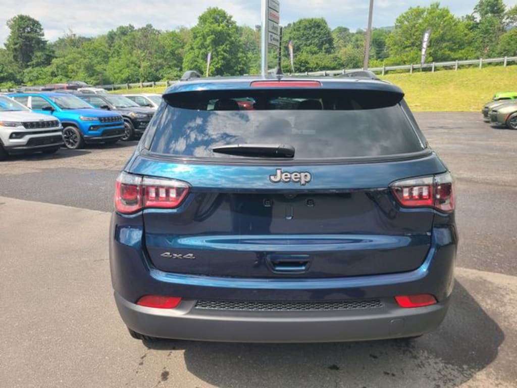 New 2026 Jeep Compass LATITUDE ALTITUDE 4X4 Sport Utility