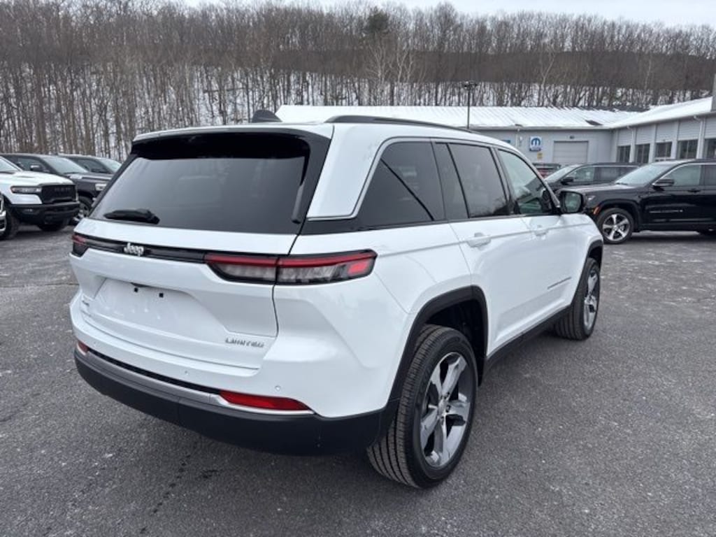 New 2026 Jeep Grand Cherokee LIMITED 4X4 Sport Utility